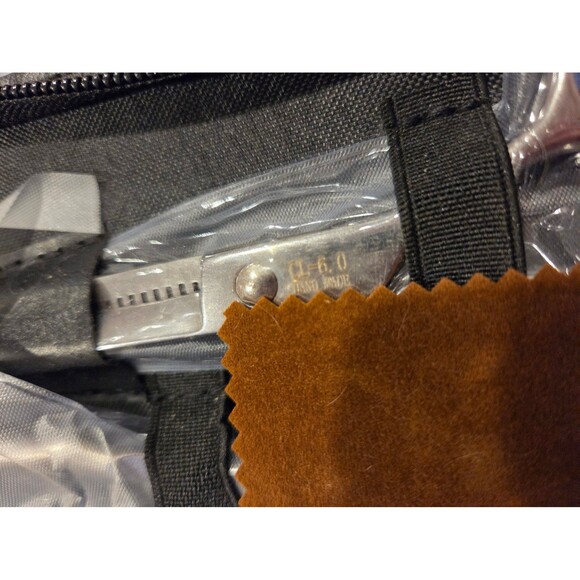 Pet Grooming Scissors Set - Picture 3 of 3